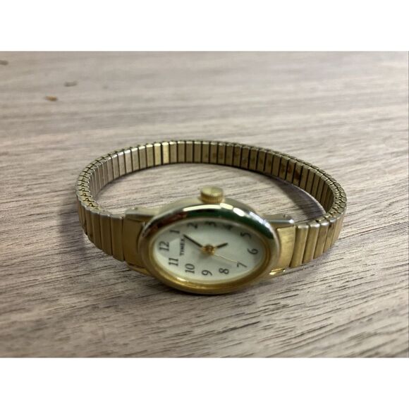 Timex Accessories - Gold Toned Timex Analog Wristwatch‎ with an Expansion Band